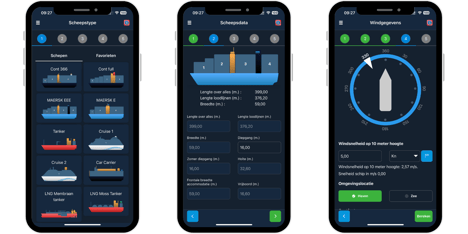 Drie smartphoneschermen met een maritieme app-interface waarop scheepstypes, scheepsdata en windgegevens worden weergegeven, met een donkerblauw ontwerp en pictogrammen van schepen.