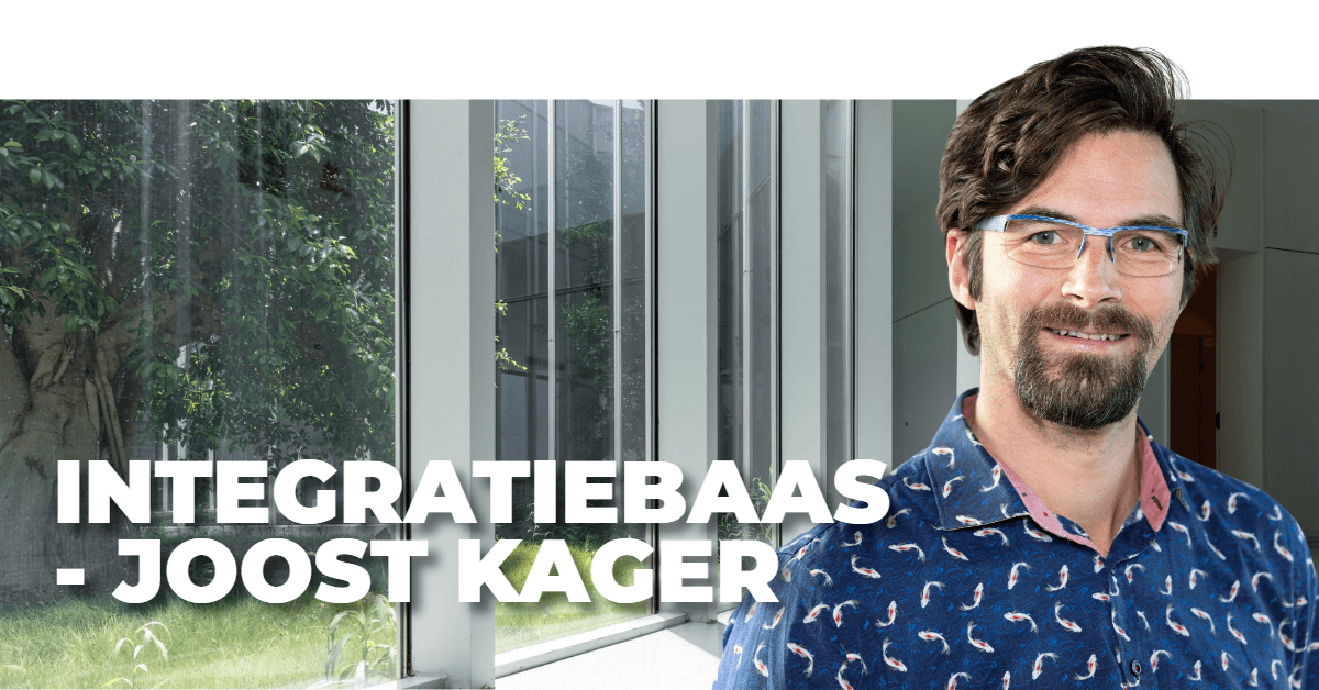 Mannelijke collega met tekst: 