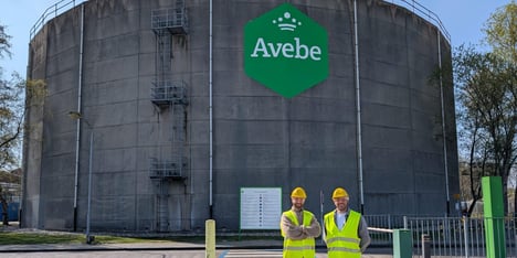 1759828541-kasper-en-ward-bij-avebe