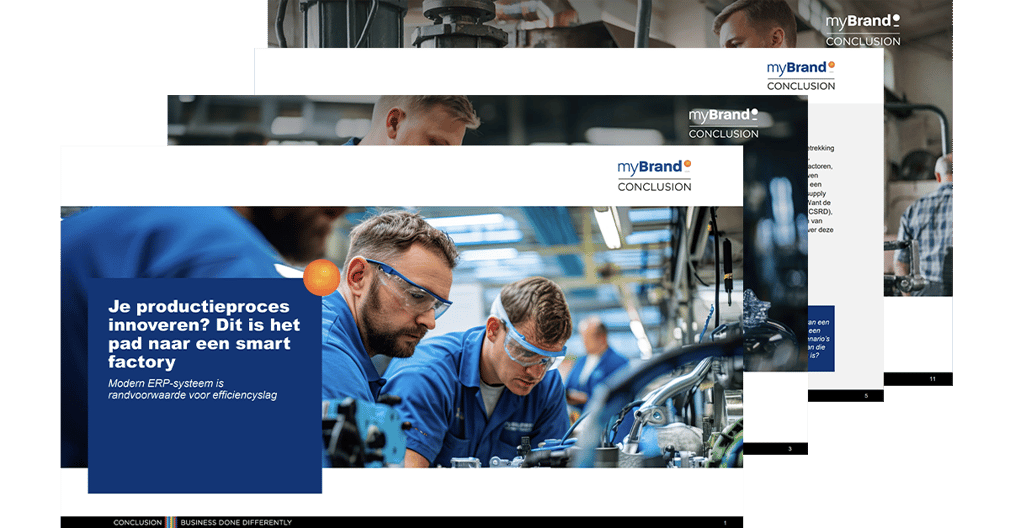 Voorkant van de whitepaper Je productieproces innoveren? Dit is het pad naar een smart factory, met technici aan een machine in een fabriek
