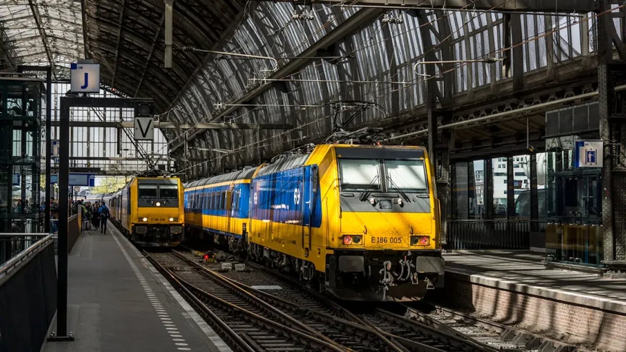 NS treinen op Amsterdam Centraal