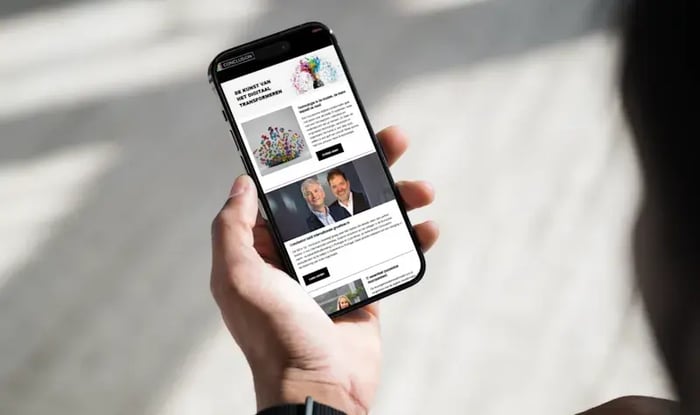 Telefoon met op scherm de Conclusion website