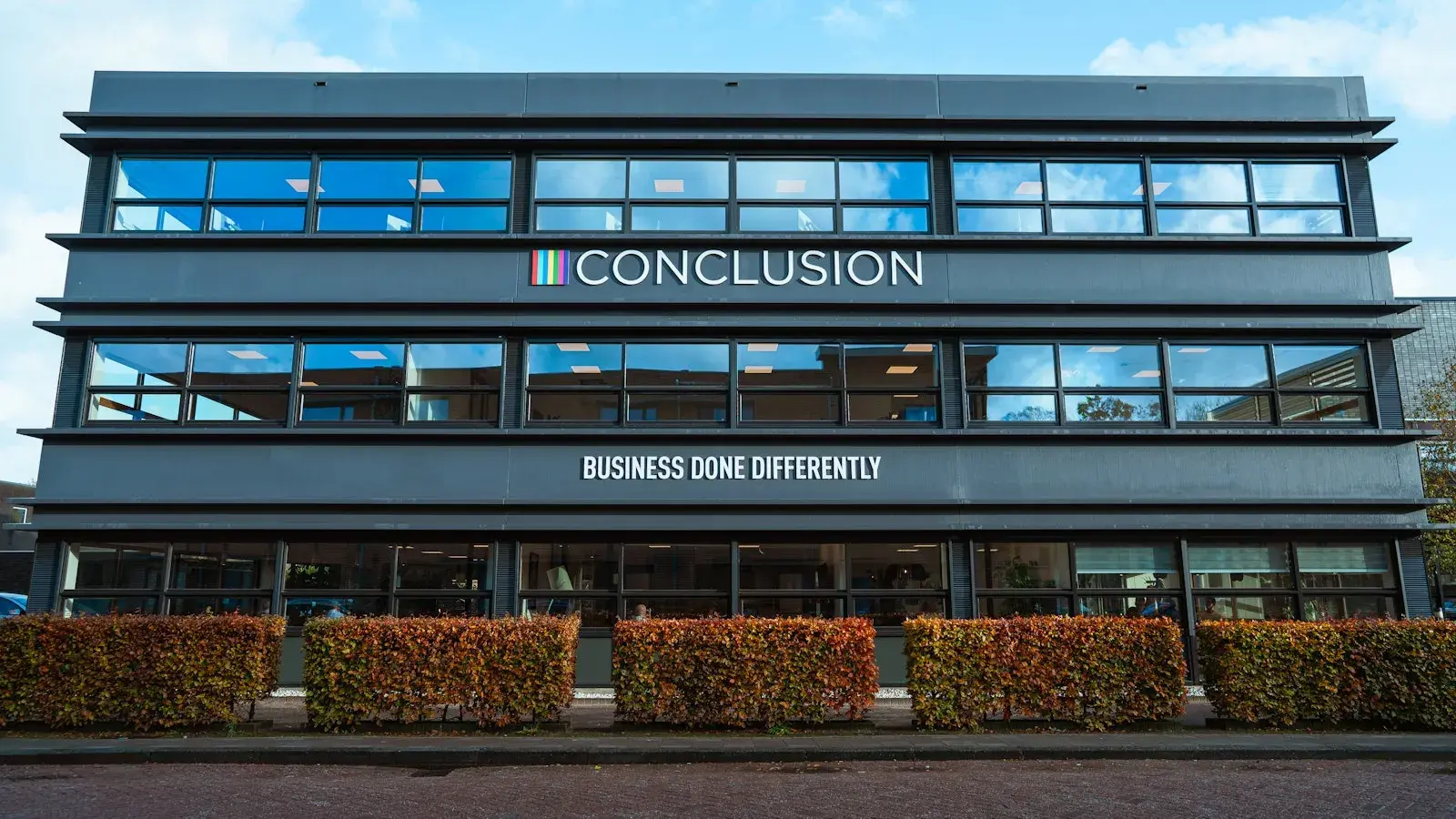 conclusion gebouw grijs