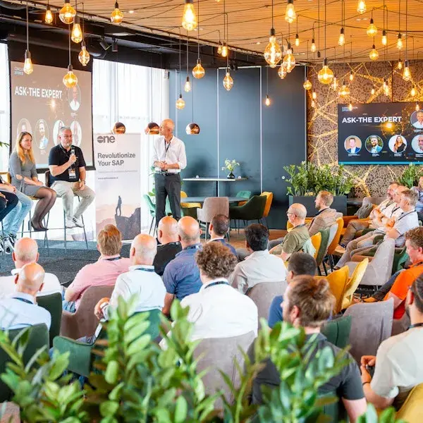 Presentatie bij een event.